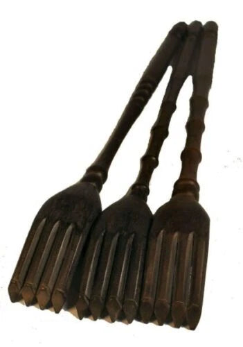 Fair Trade Hand Carved And Painted Balinese Wooden Back Scratcher 44Cm Massager